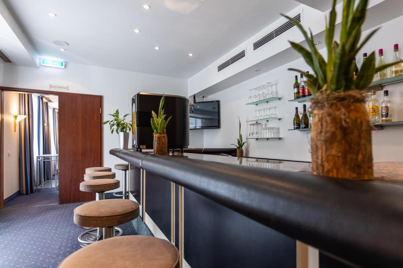 Trip Inn Hotel Esplanade, Duesseldorf Ngoại thất bức ảnh