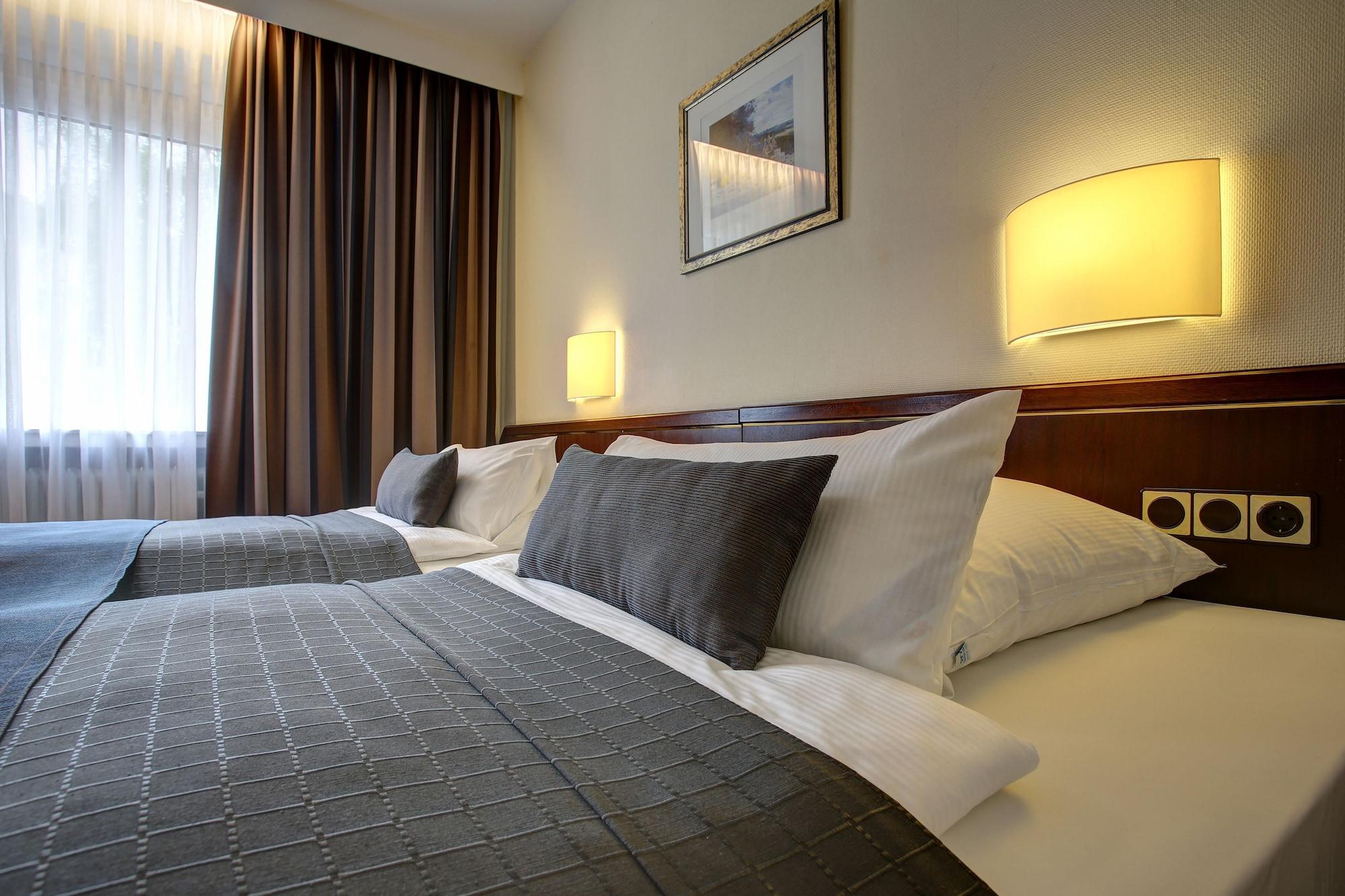 Trip Inn Hotel Esplanade, Duesseldorf Ngoại thất bức ảnh