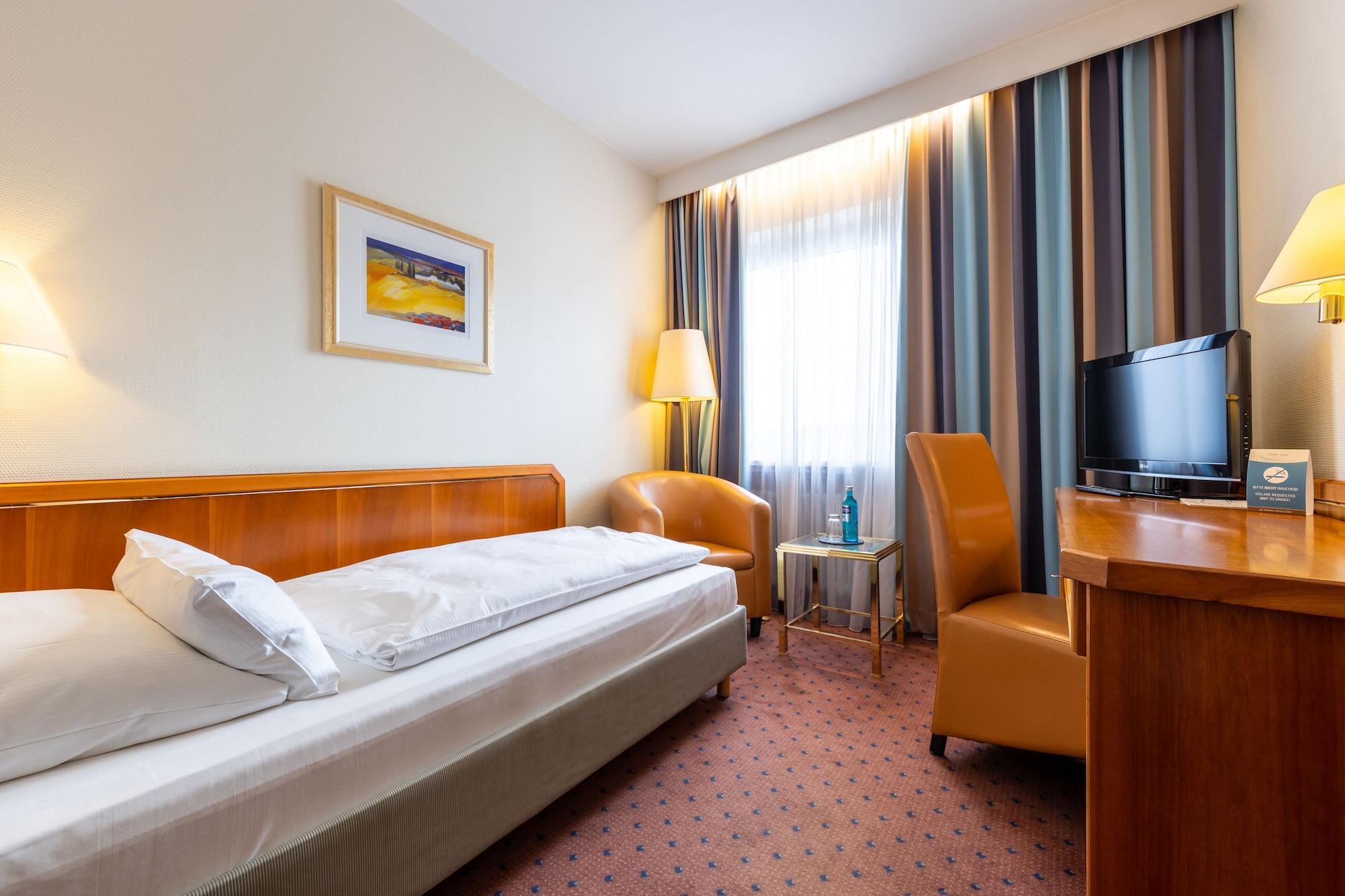 Trip Inn Hotel Esplanade, Duesseldorf Ngoại thất bức ảnh