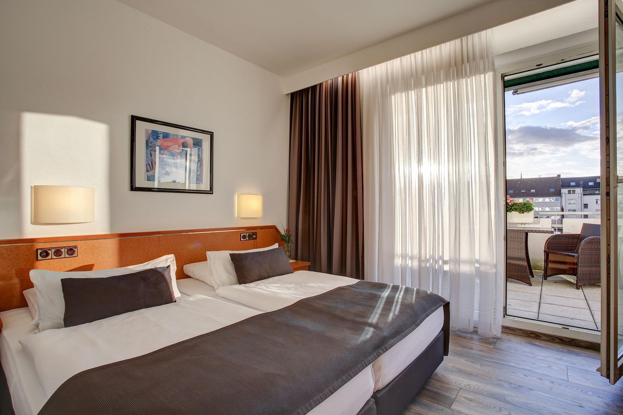 Trip Inn Hotel Esplanade, Duesseldorf Ngoại thất bức ảnh