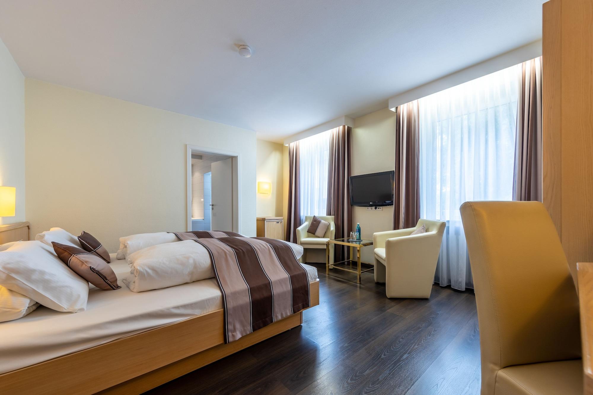 Trip Inn Hotel Esplanade, Duesseldorf Ngoại thất bức ảnh