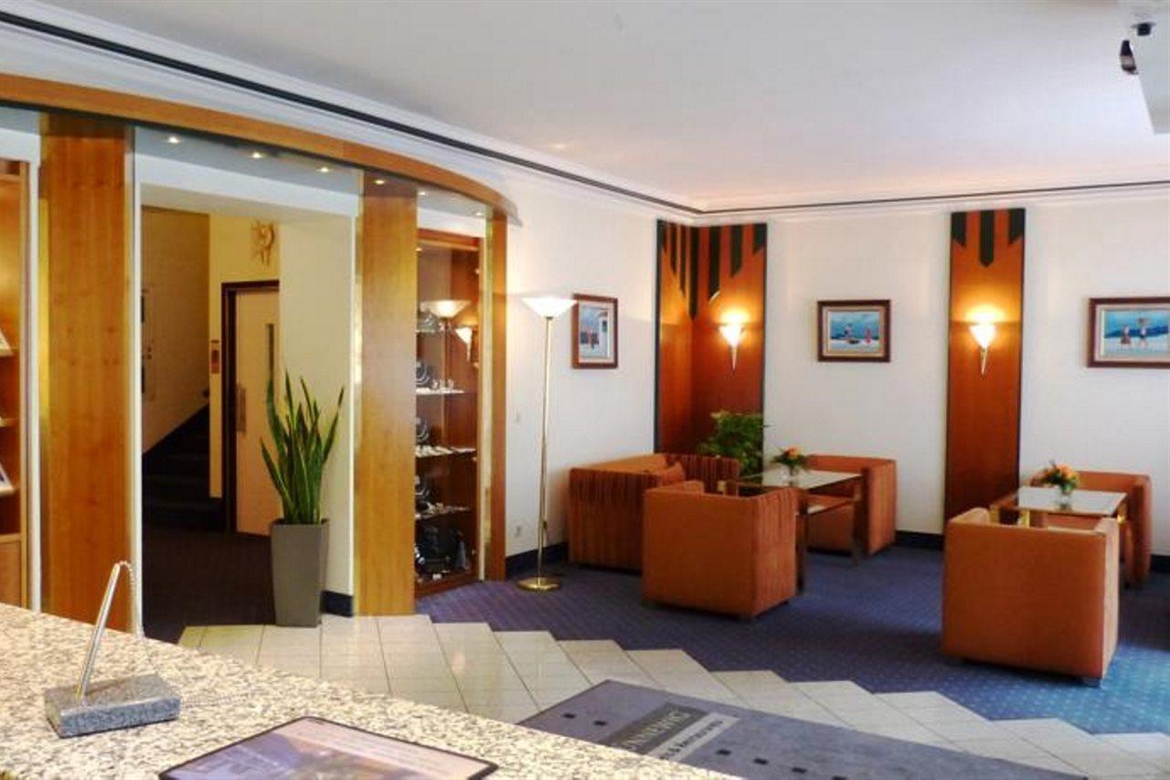 Trip Inn Hotel Esplanade, Duesseldorf Ngoại thất bức ảnh