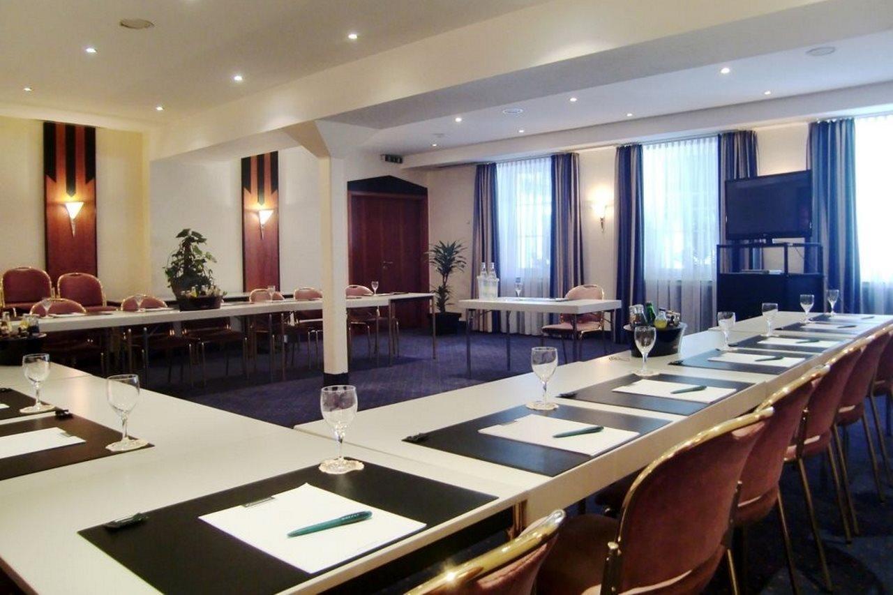 Trip Inn Hotel Esplanade, Duesseldorf Ngoại thất bức ảnh