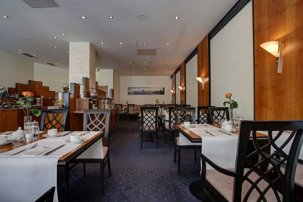 Trip Inn Hotel Esplanade, Duesseldorf Ngoại thất bức ảnh